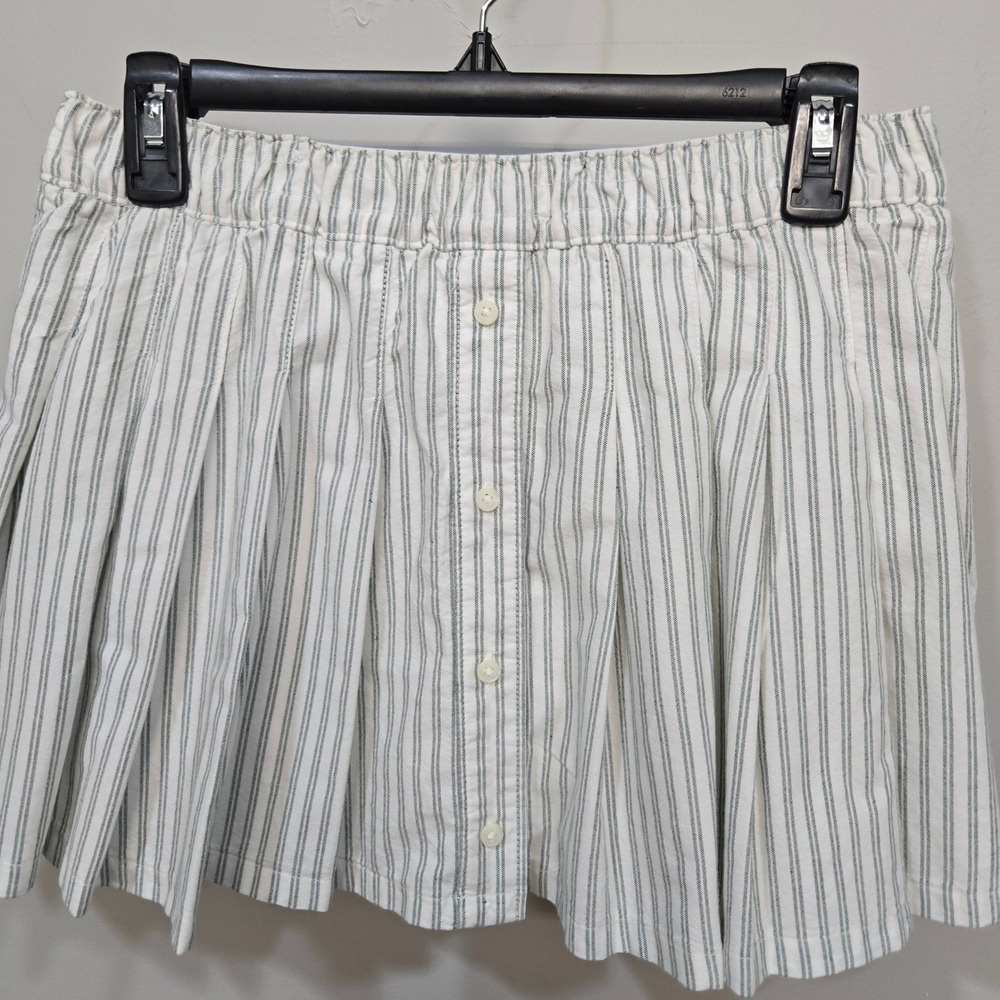 OFFLINE by Aerie Skort Medium White Blue Boxer Striped Pleated Tennis Preppy - Picture 4 of 9